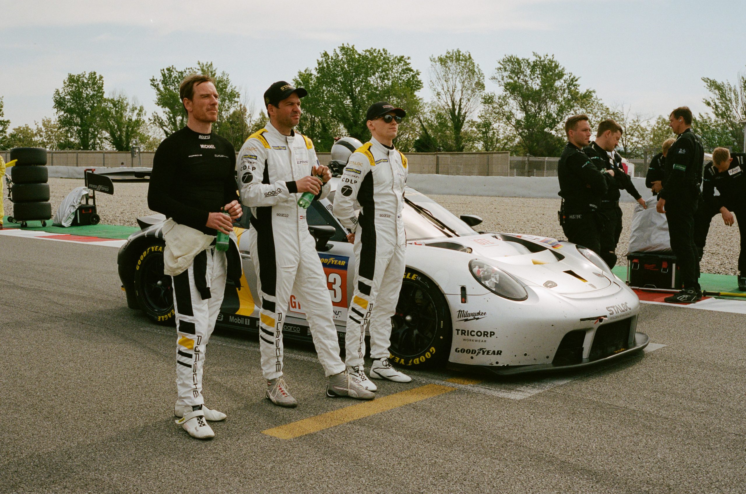CARLOS-FERNANDEZ-LASER-PORSCHE-SIGHT-ELMS-BCN-ANALOG-000627300014-14