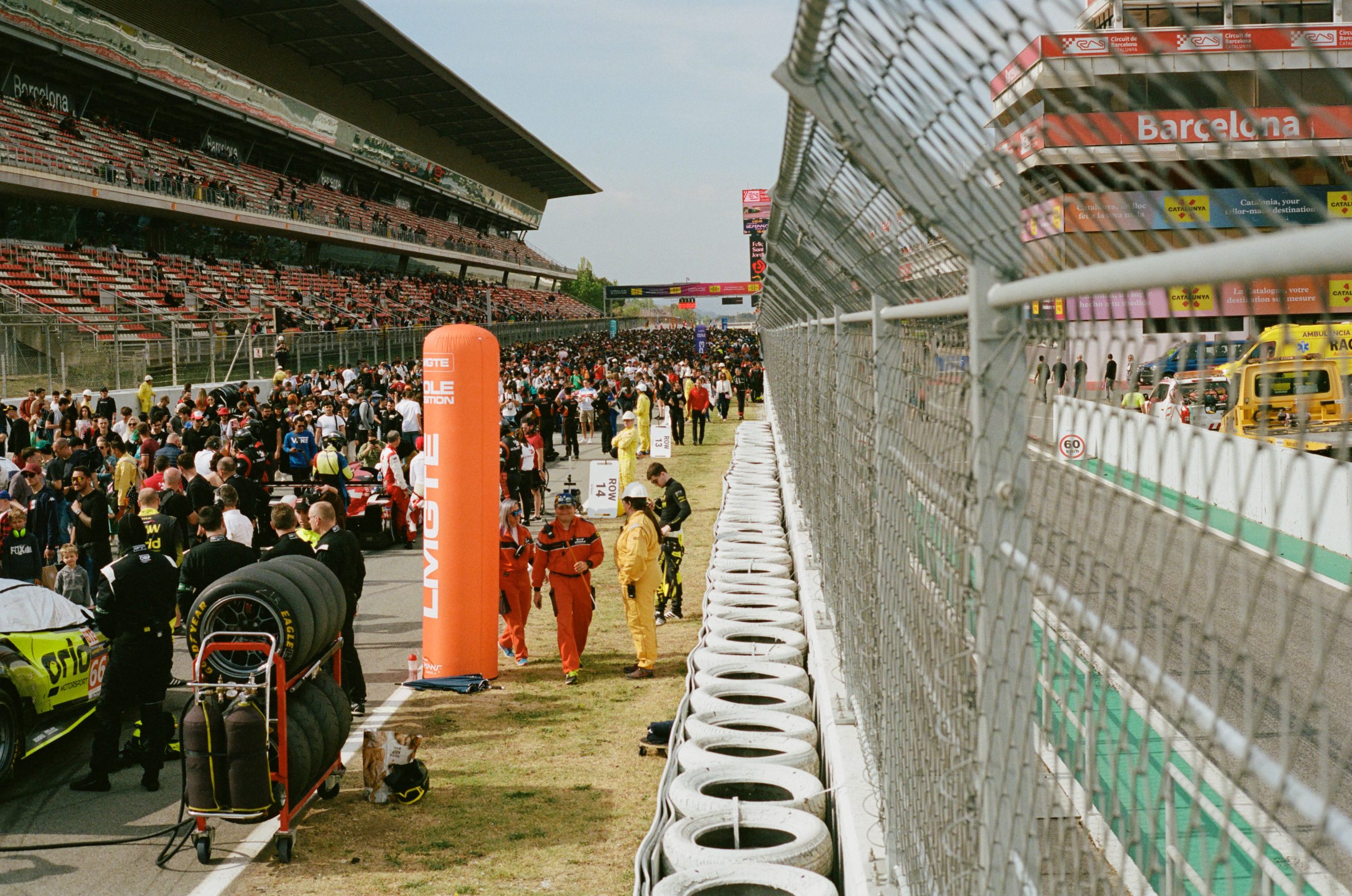 CARLOS-FERNANDEZ-LASER-PORSCHE-SIGHT-ELMS-BCN-ANALOG-000627310033