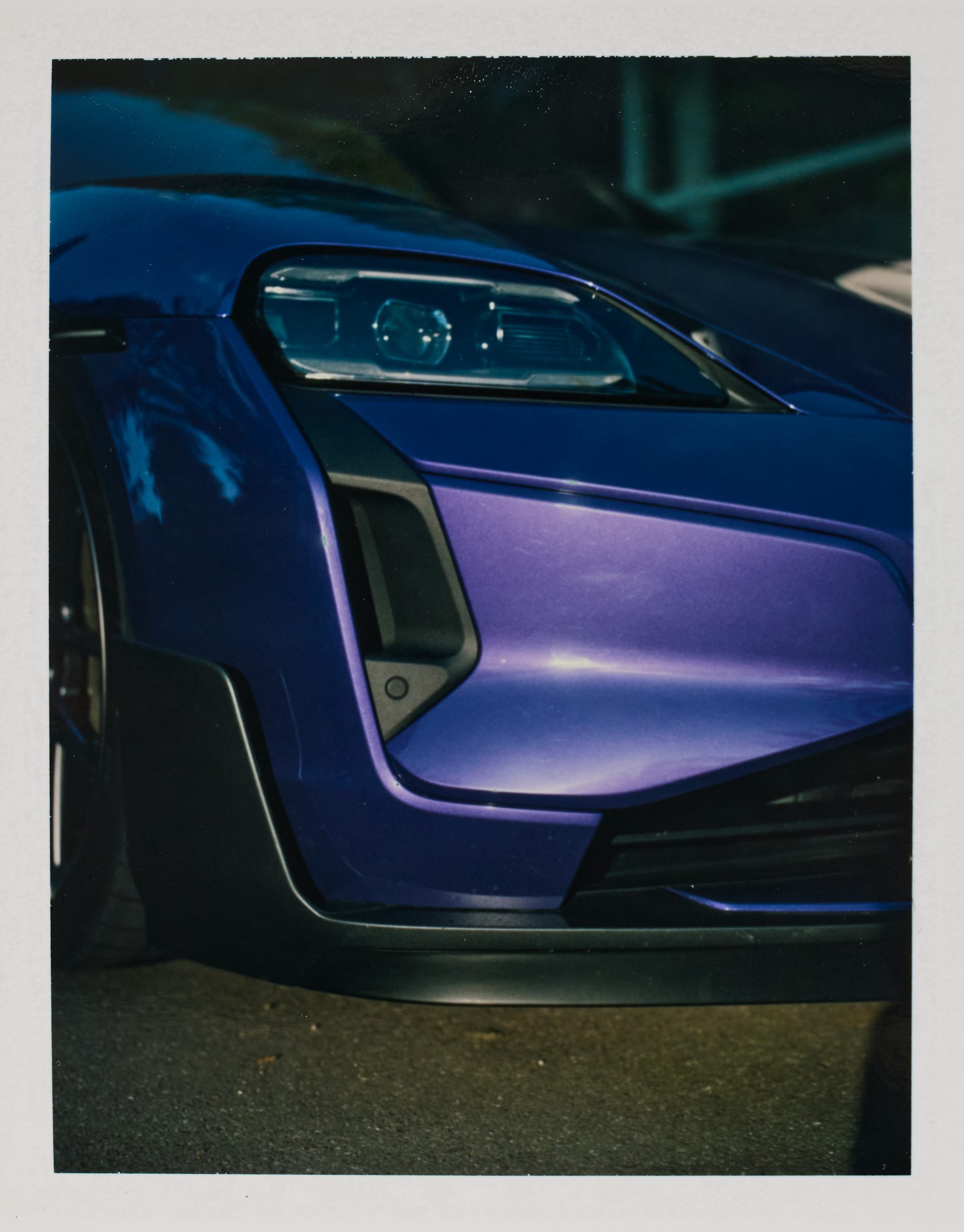 LOWRES-HIRES-ONASSIS-5-NIGHTS-OUT-POLAROID-CFL-3893-01
