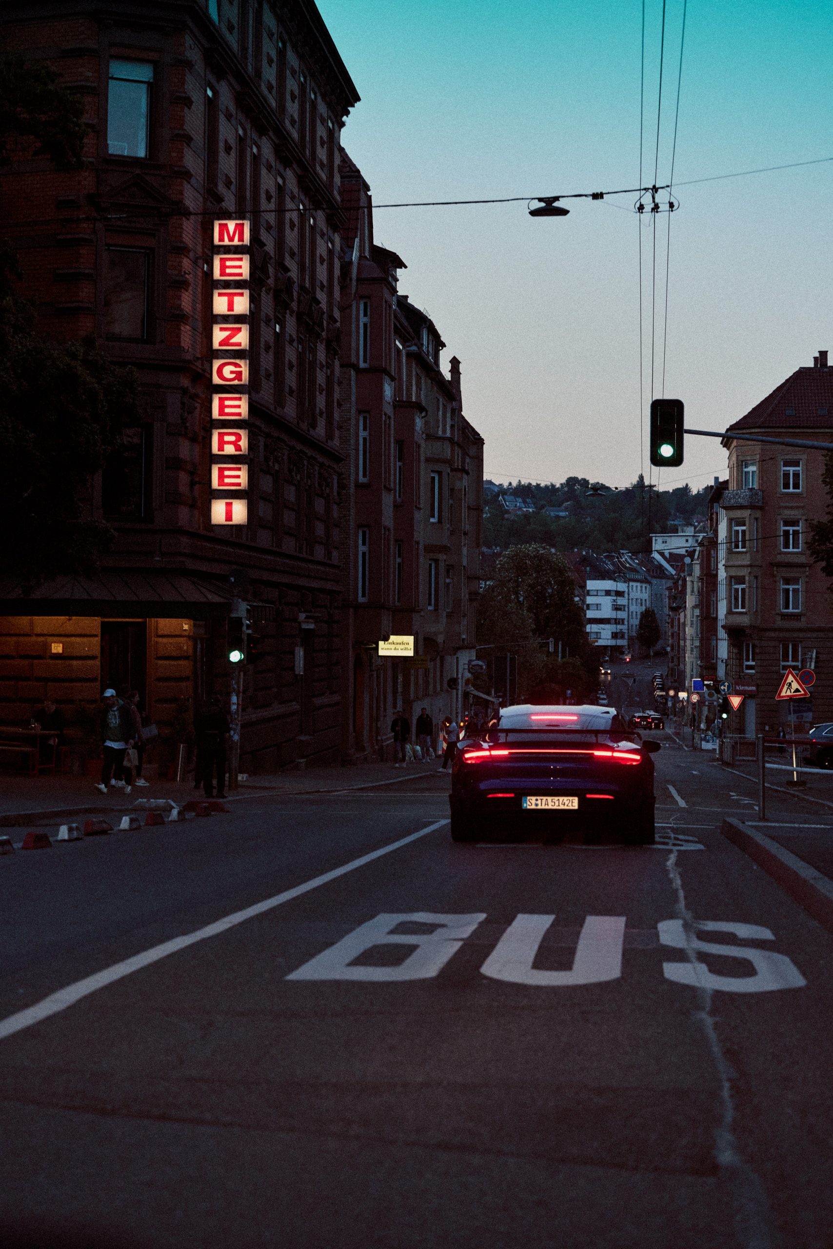 LOWRES-HIRES-ONASSIS-5-NIGHTS-OUT-STUTTGART-CFL-1812-01